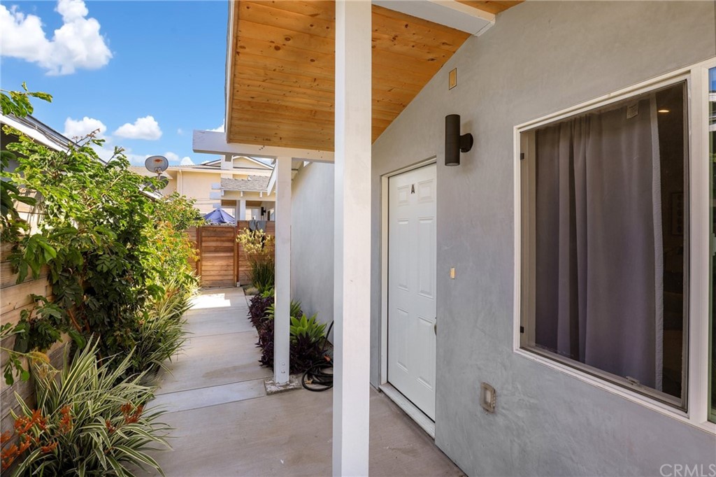 2704 Gates Avenue Redondo Beach, CA 90278