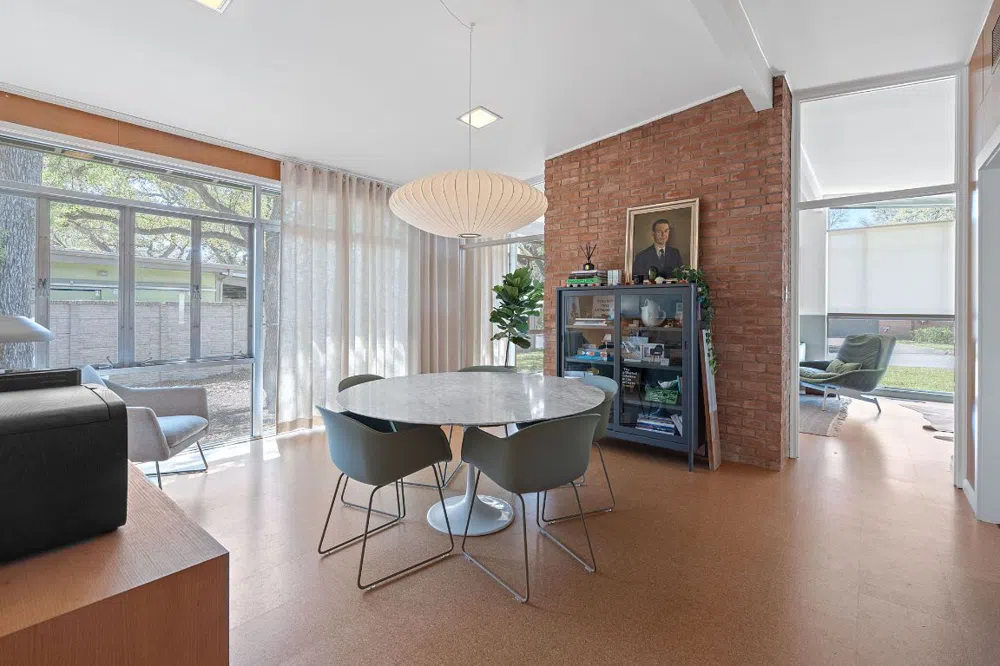 2604 La Ronde Street