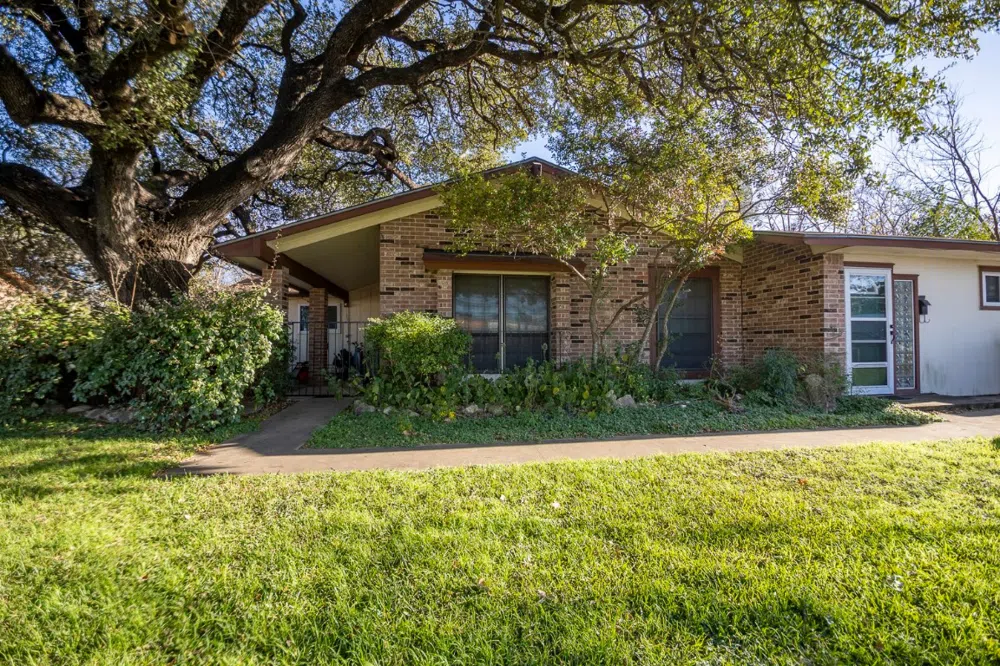 11907 Barrington Way