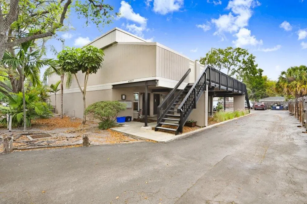 4207 W SAN RAFAEL STREET #E