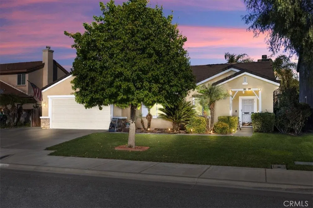 155 La Clarita Avenue