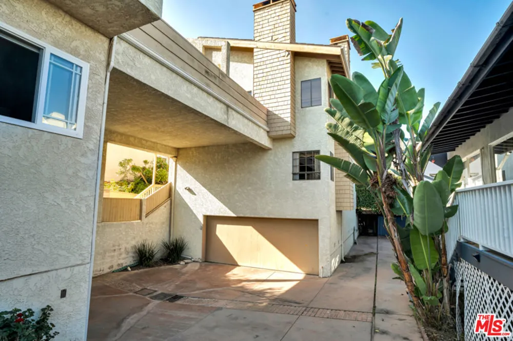 411 S Broadway #B Redondo Beach, CA 90277