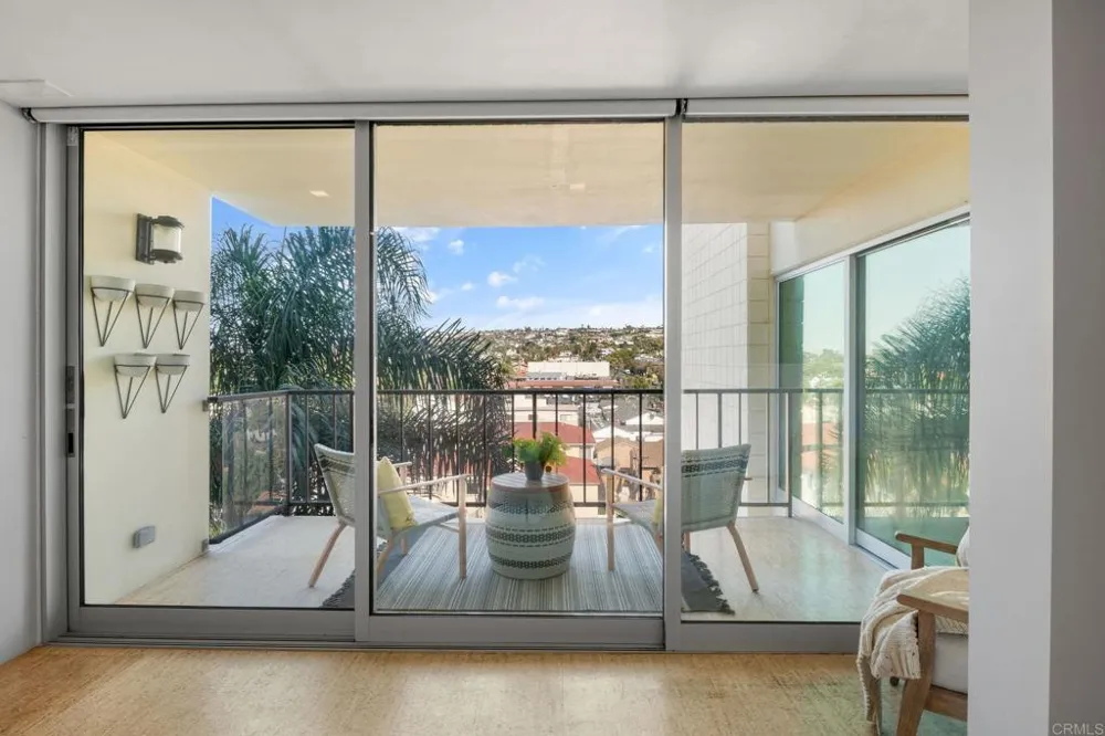 4944 Cass St #605 San Diego, CA 92109