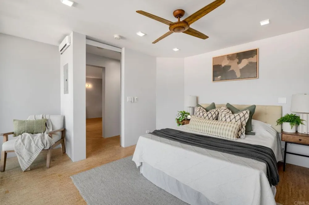 4944 Cass St #605 San Diego, CA 92109