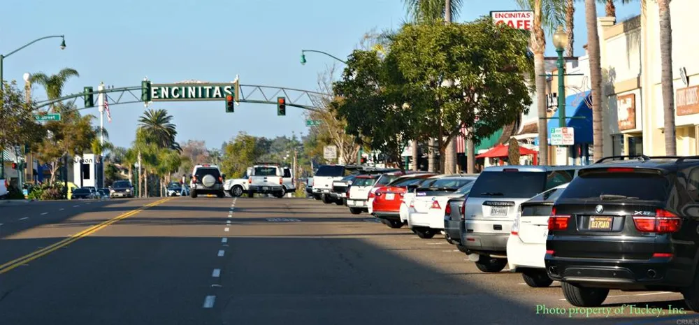 687 S Coast Highway 101 #302 Encinitas, CA 92024