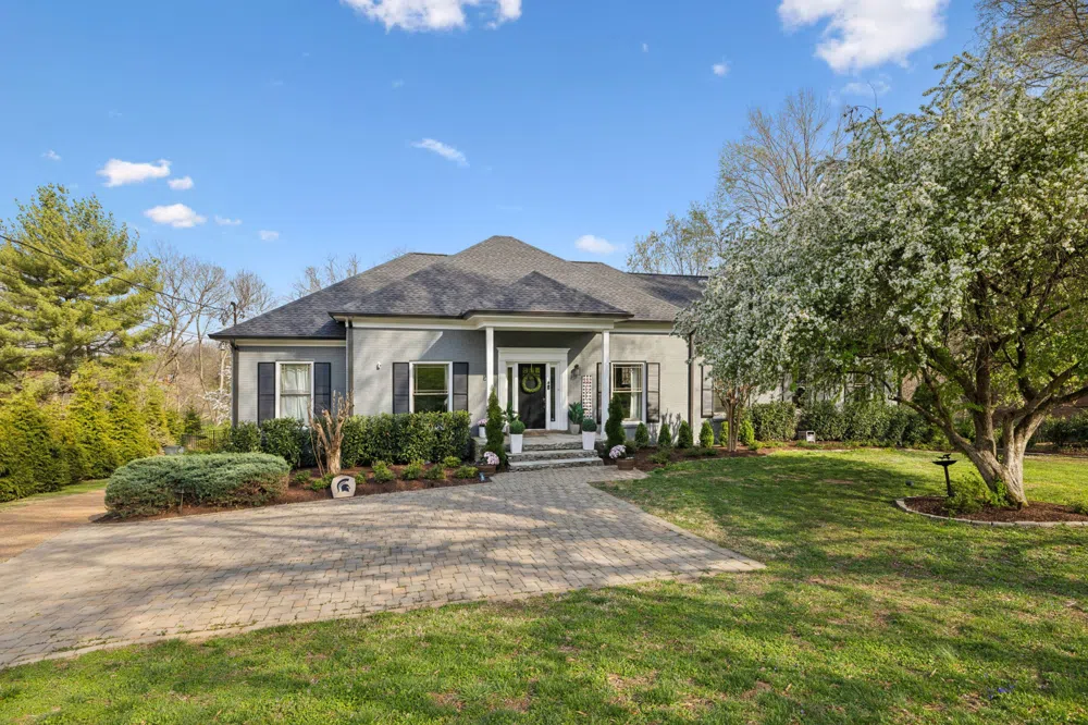 1210 Choctaw Trl Brentwood, TN 37027