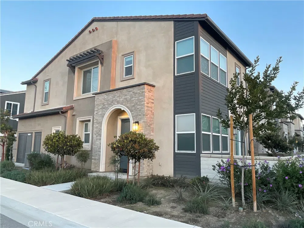 3601 E Moonlight Street #25