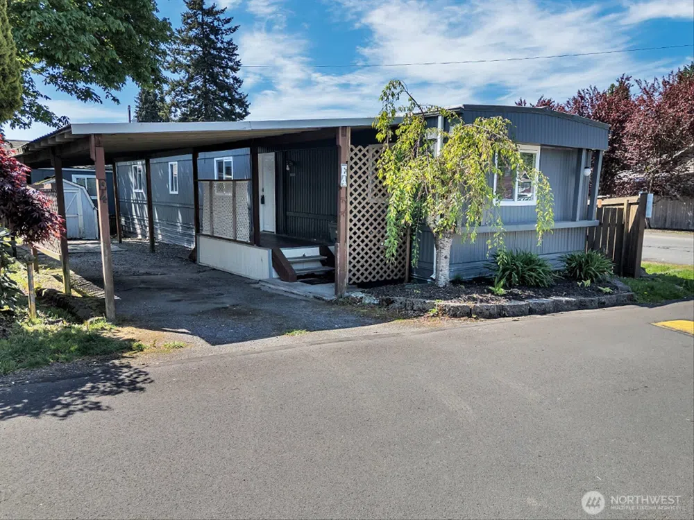 415 Lakeview Road #E-4 Lynnwood, WA 98087