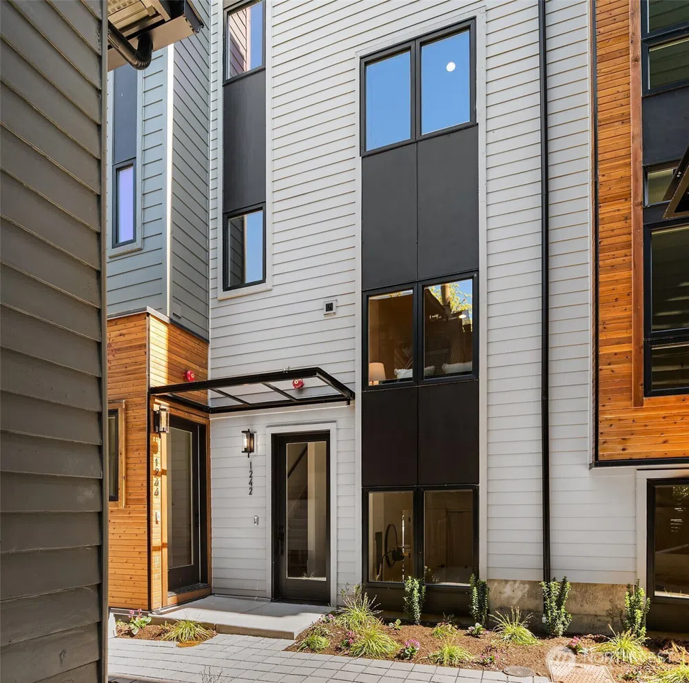 1236 15th Avenue E #13