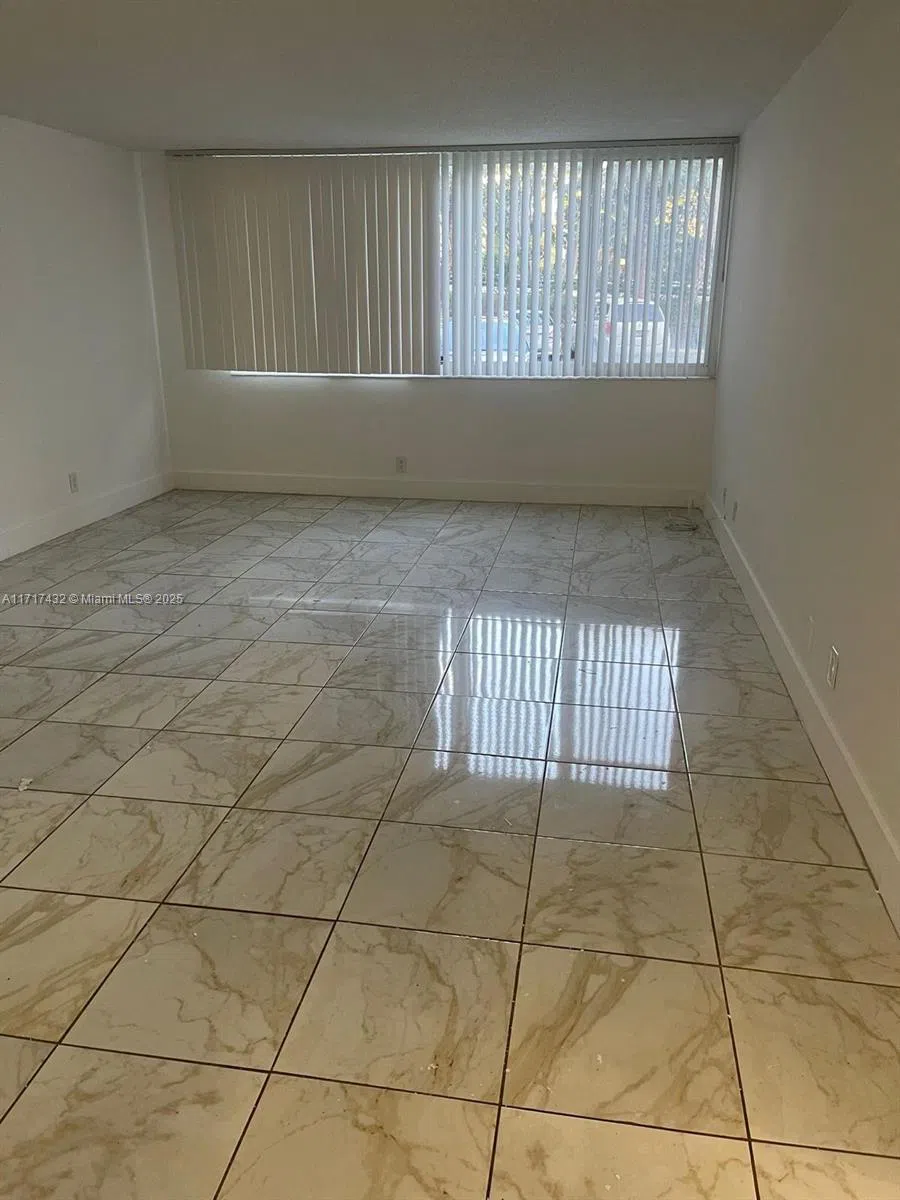 9143 SW 77th Ave #B104