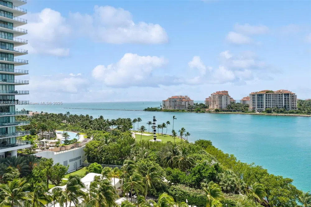 1000 S Pointe Dr #904