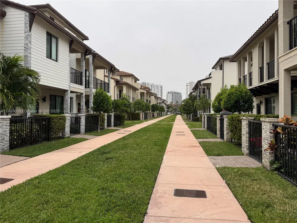 4691 NW 83rd Path #4691