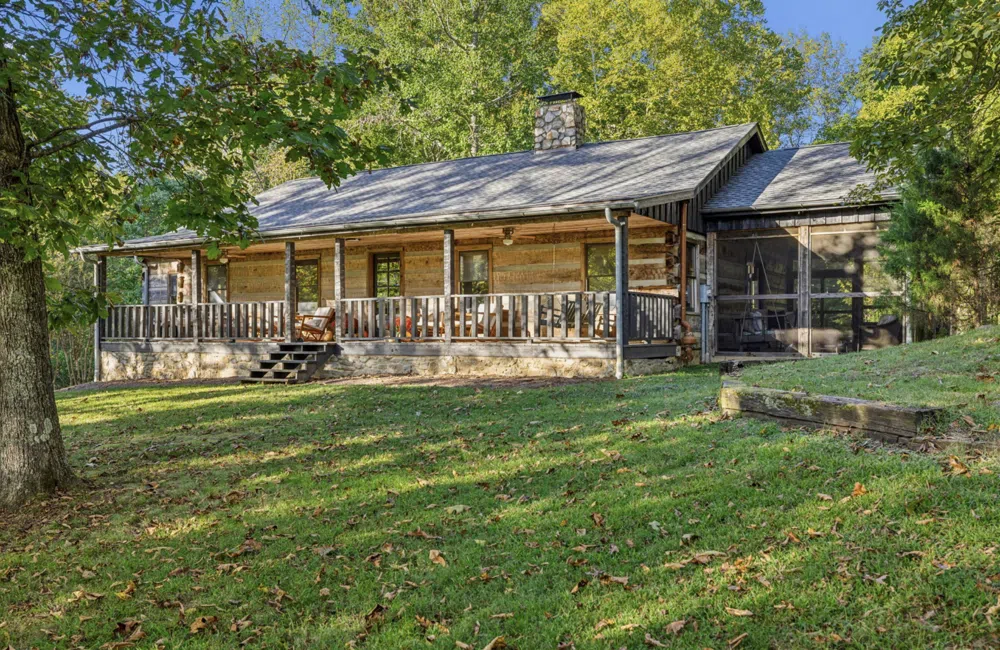 4108 New Highway 96 W