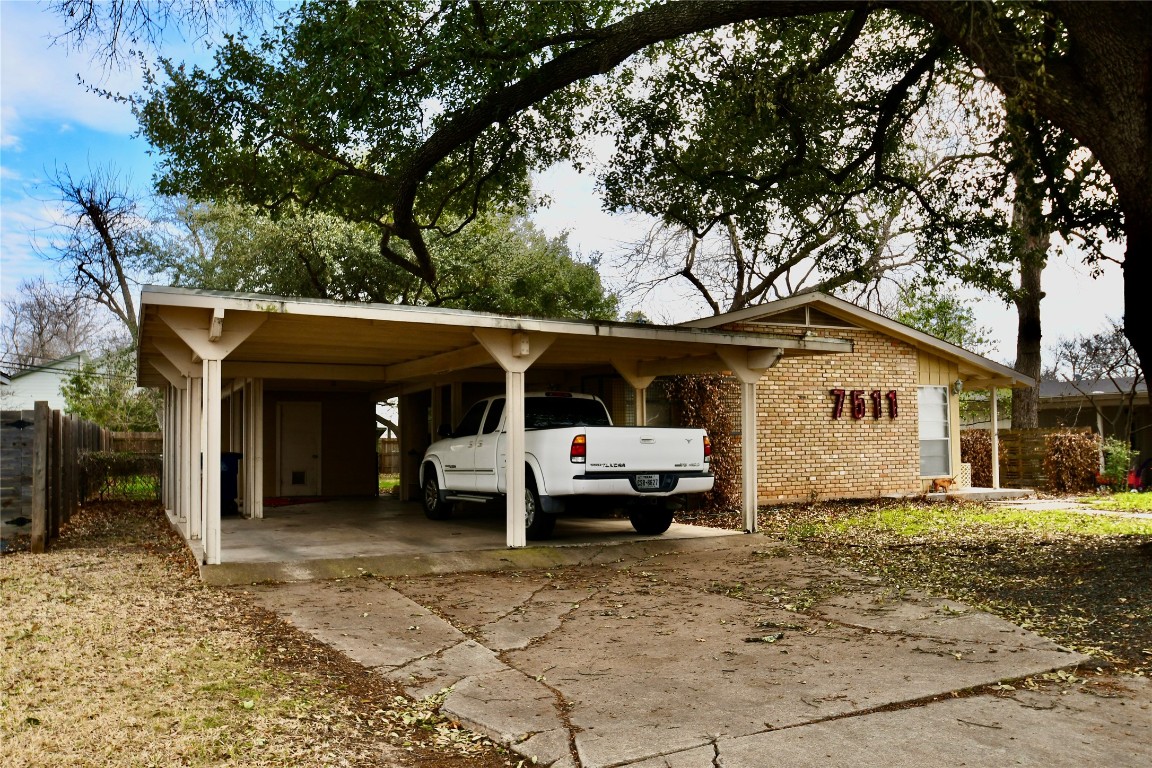 7511 Saint Phillip Street