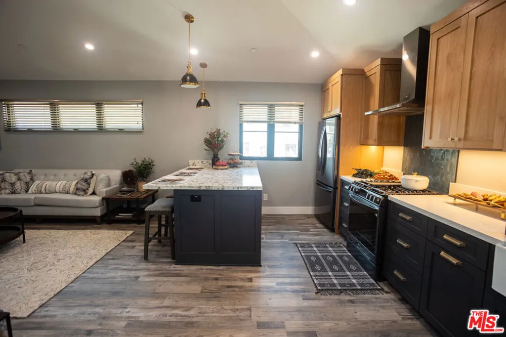 2519 Curtis Avenue #B Redondo Beach, CA 90278