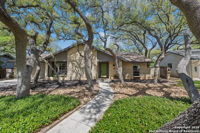 11011 Whispering Wind