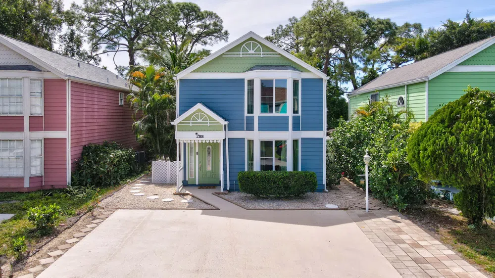 5836 Rambler Rose Way