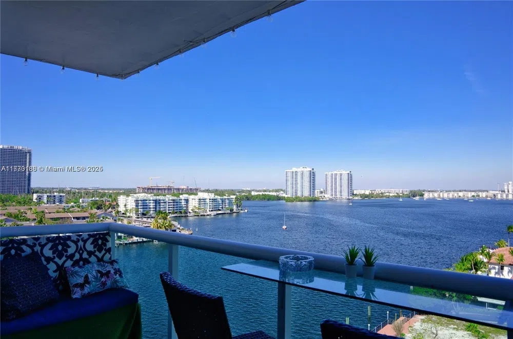 2841 NE 163rd St #1115