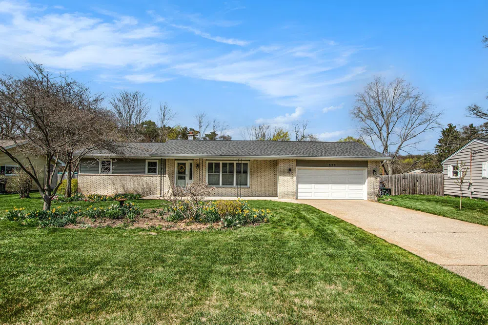 525 Woodland Drive Holland, MI 49424