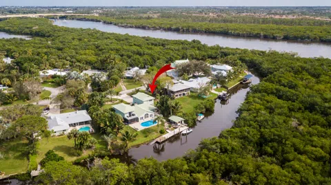 4122 SW St Lucie Lane