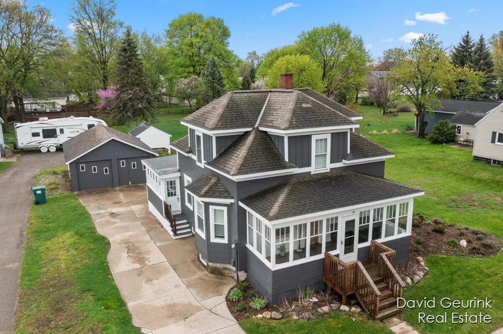 20 W Garfield Avenue