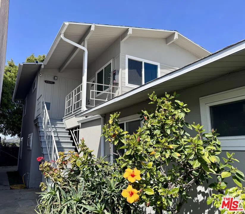 4419 W Rosecrans Avenue #4421 1/2 Hawthorne, CA 90250