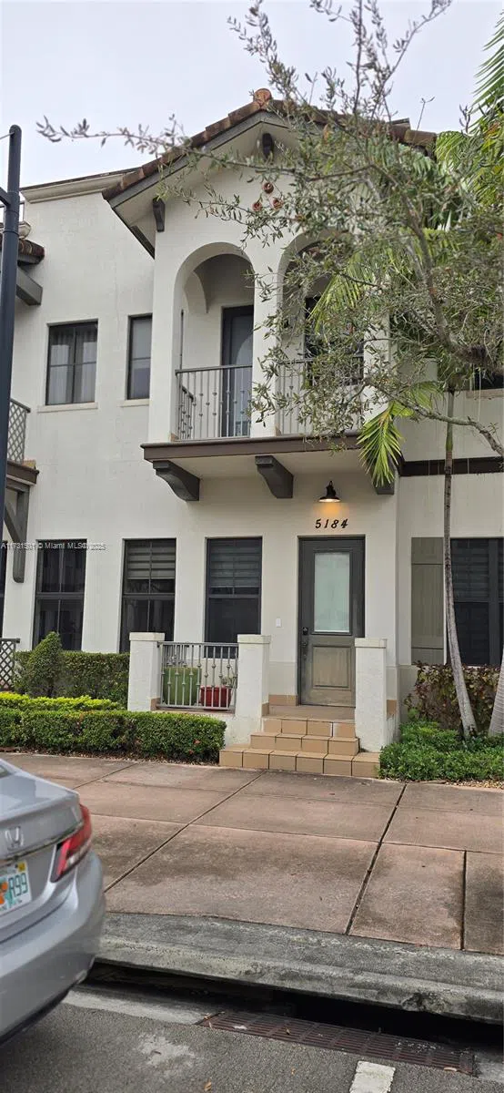 5184 NW 84th Ave #5184