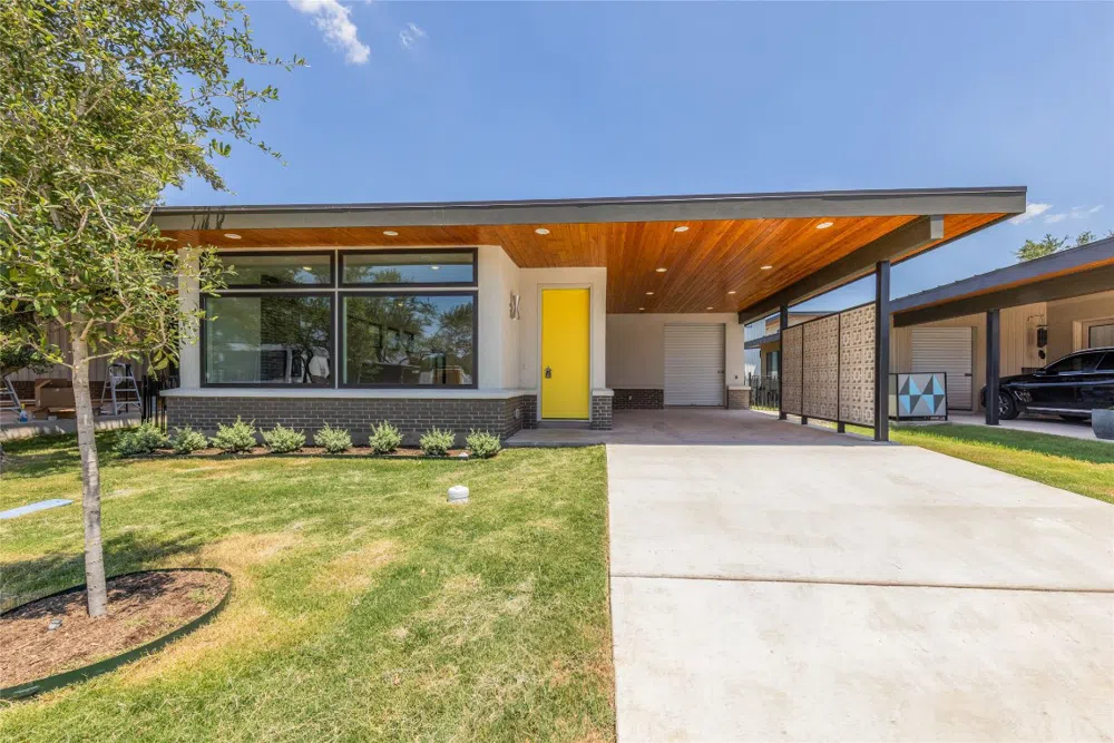 473 Starlight Village Loop