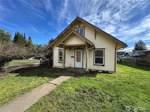 4001 E Spokane Street