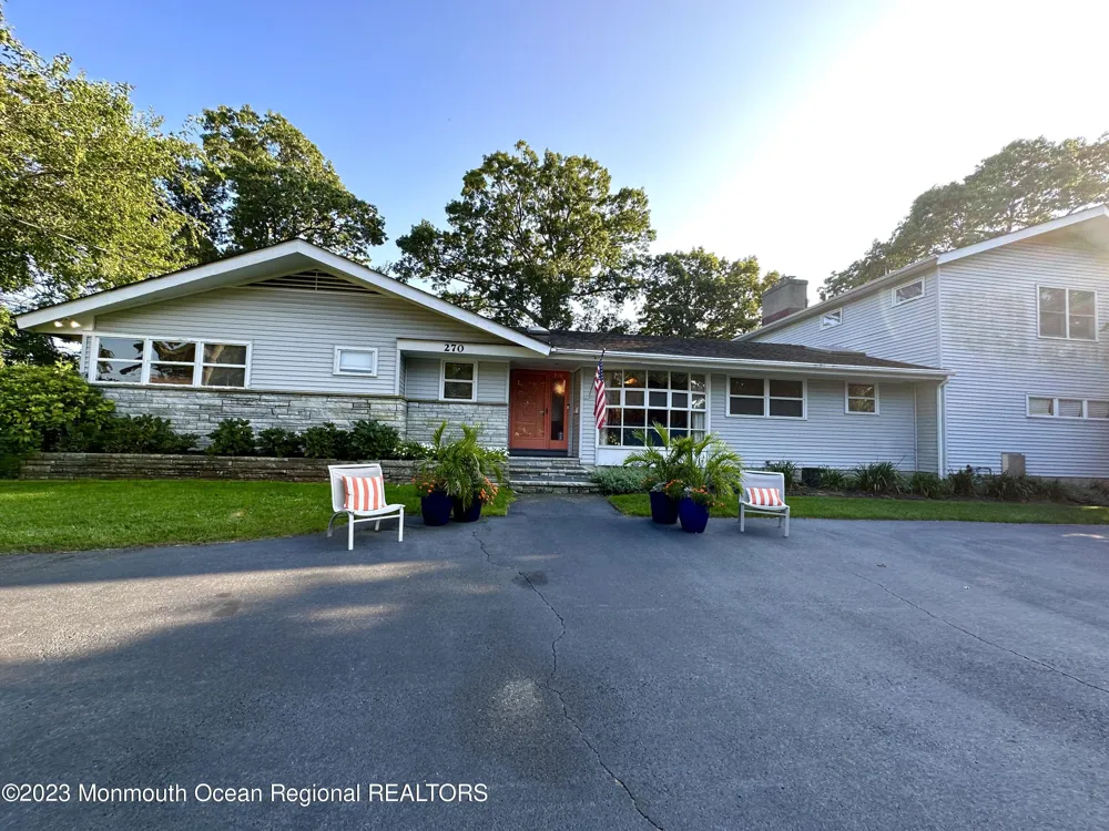 270 Jerome Avenue Oakhurst, NJ 07755