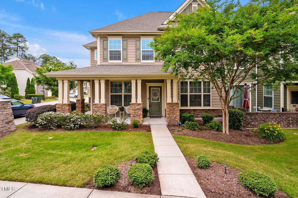 9307 Sevillanos Walk Raleigh, NC 27617