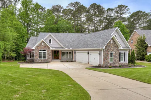 113 STONEBRIDGE LOOP