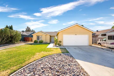 1032 Oakwood Lane