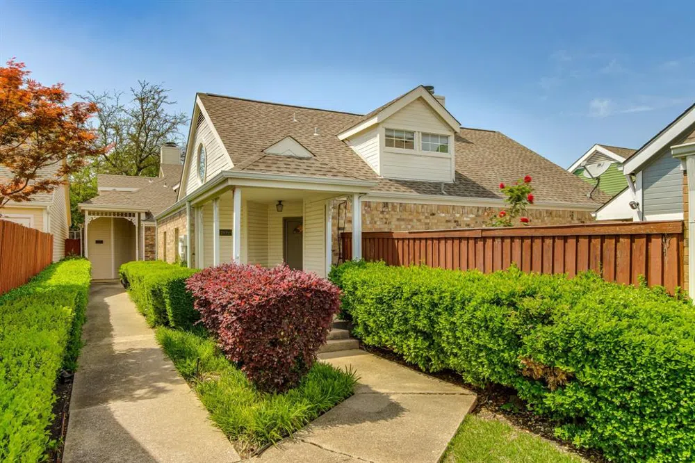 18055 Whispering Gables Lane