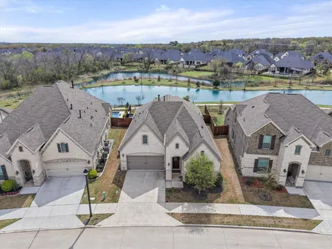 726 Waterbrook Parkway