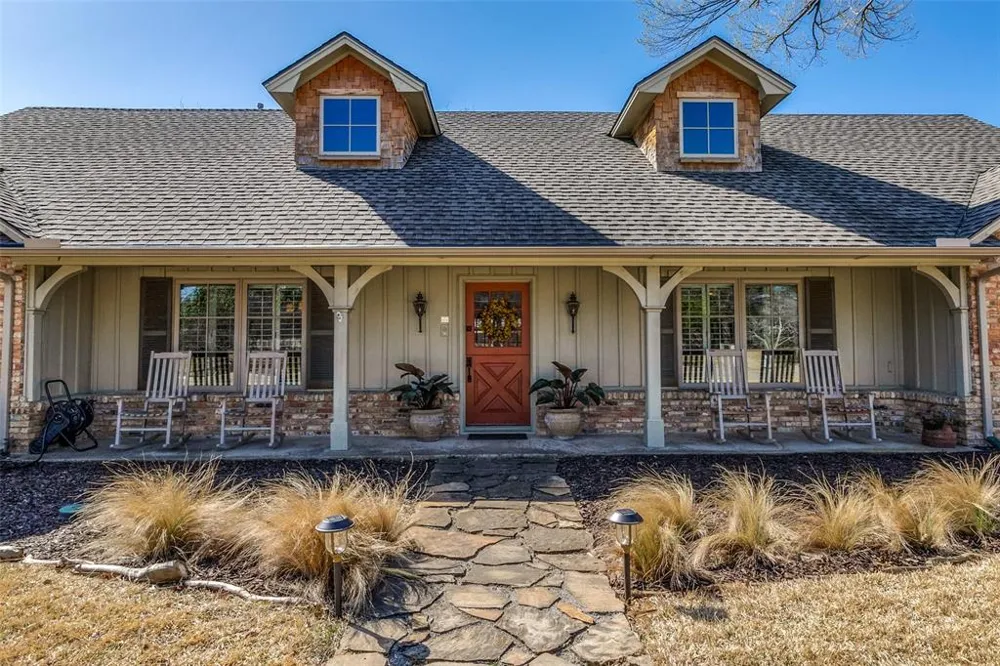 7040 Meadowcreek Drive