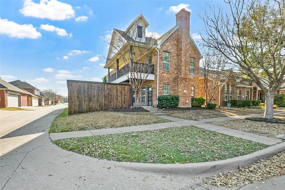 7986 Whitehart Street