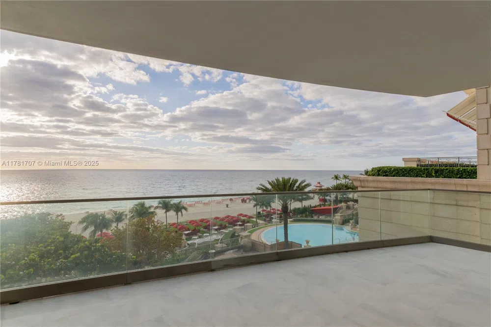 17975 Collins Avenue #401