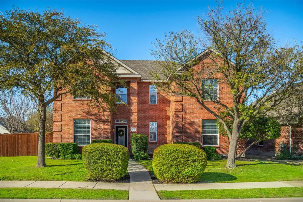 1533 Sleepy Hollow Drive