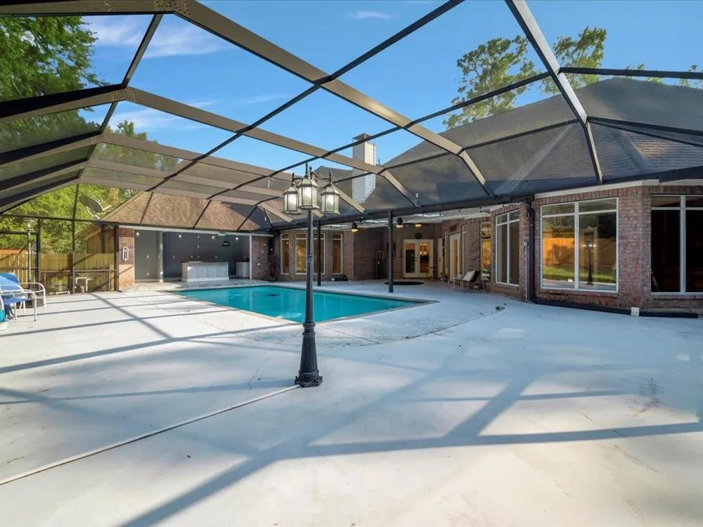 1605 Columbine Drive