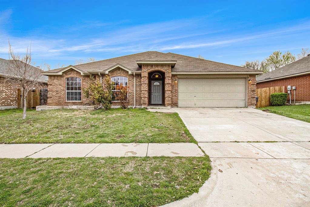416 Marsha Street Saginaw, TX 76179