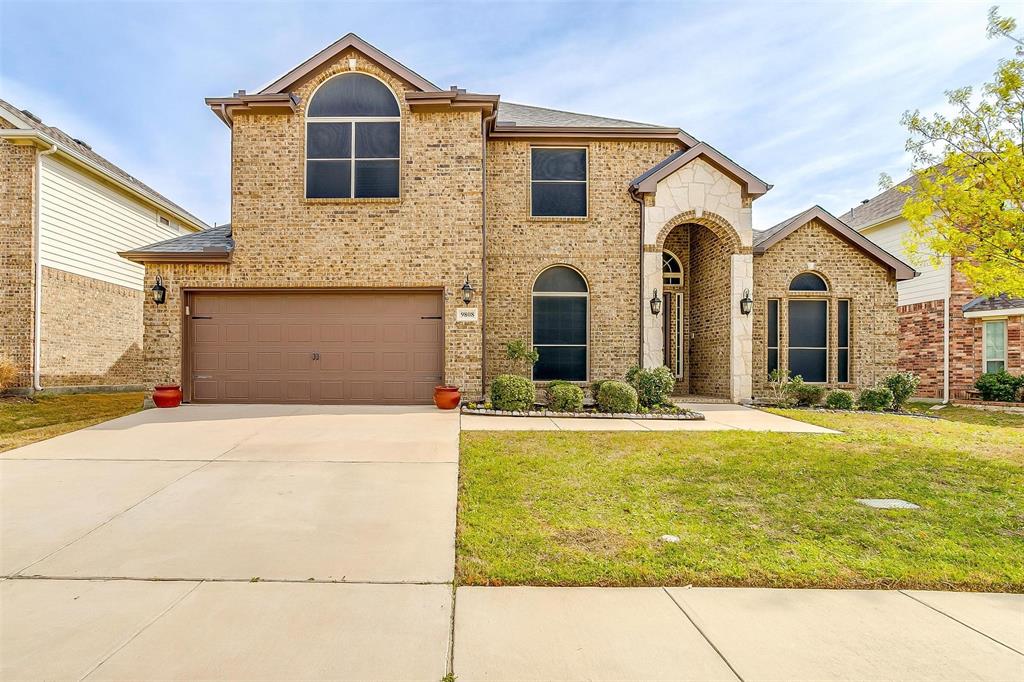 9808 White Bear Trail