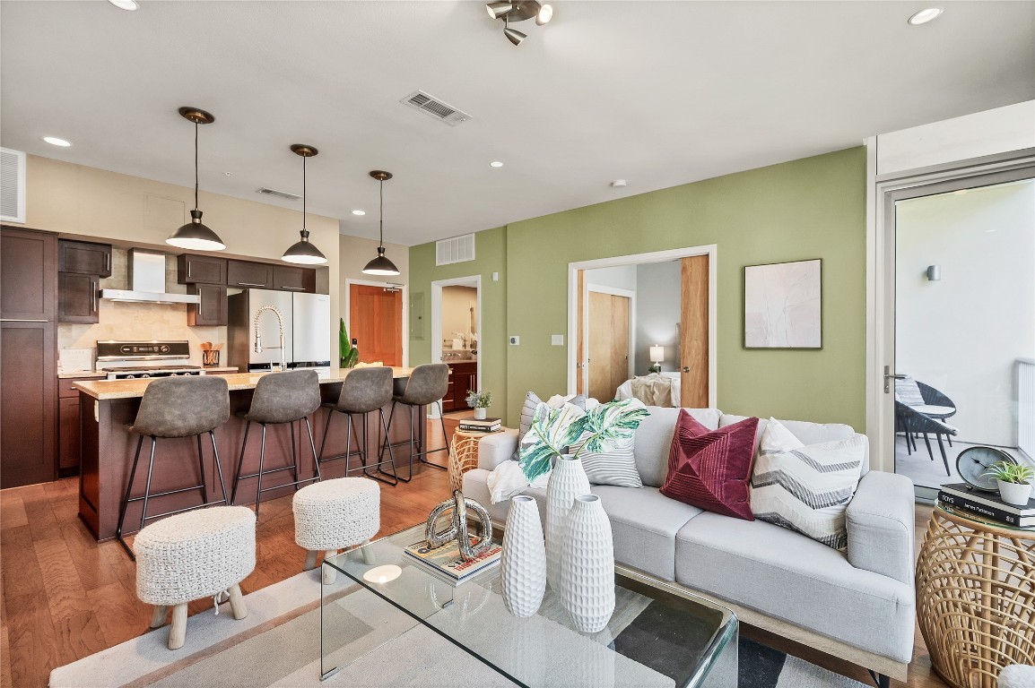 1600 Barton Springs Road #1402