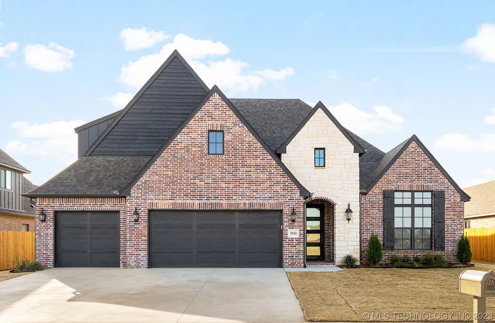 5910 E 127th Place S Tulsa, OK 74008
