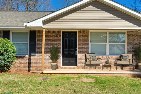 8183 Huntington Drive