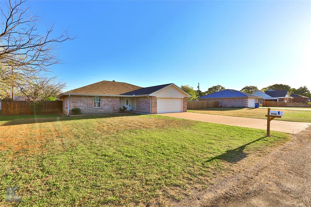 1006 Woodland Drive