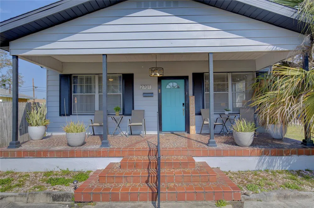 2701 W CORDELIA STREET