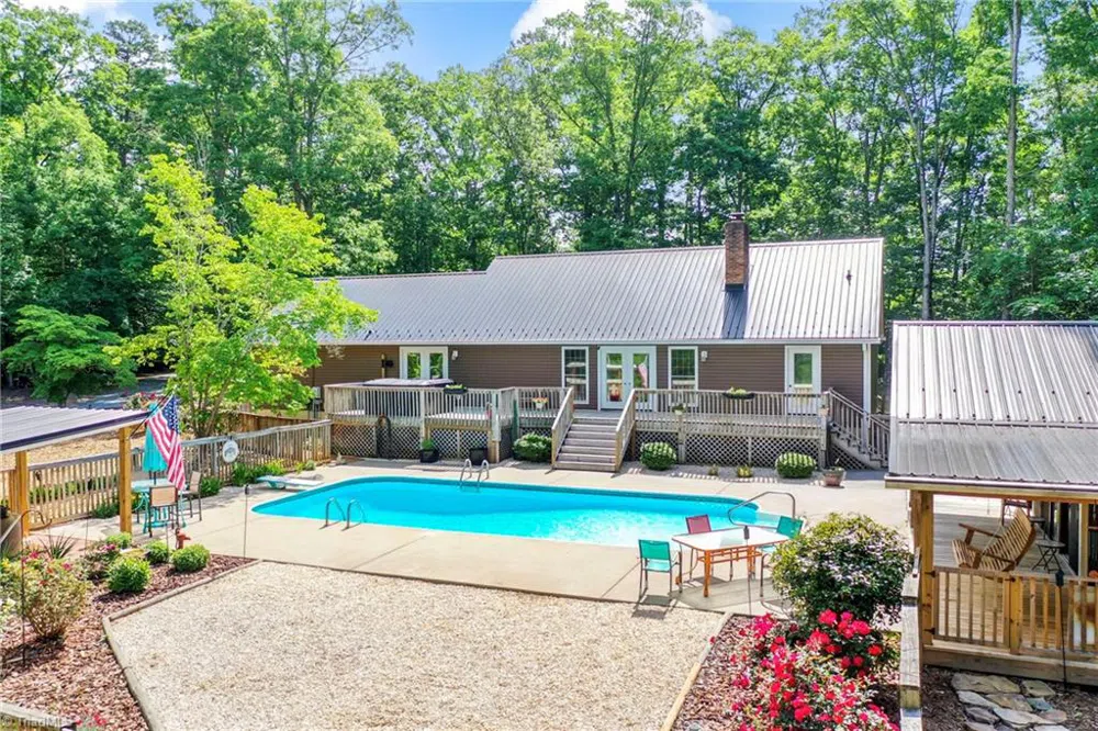 1371 Riverwood Drive