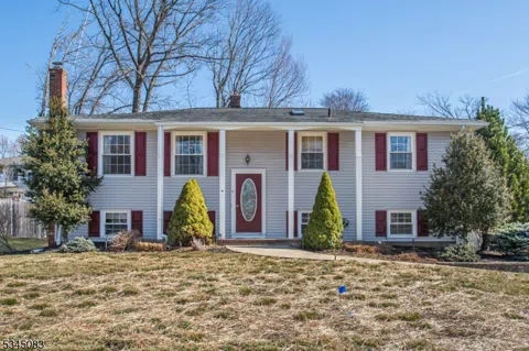 32 Summit Rd