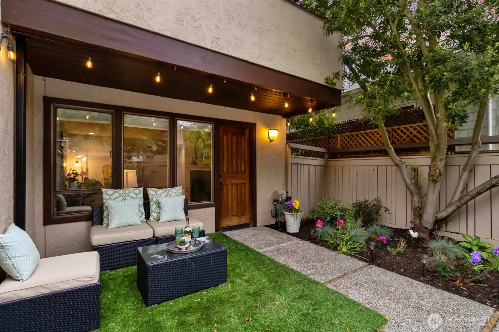 2011 42nd Avenue E #5